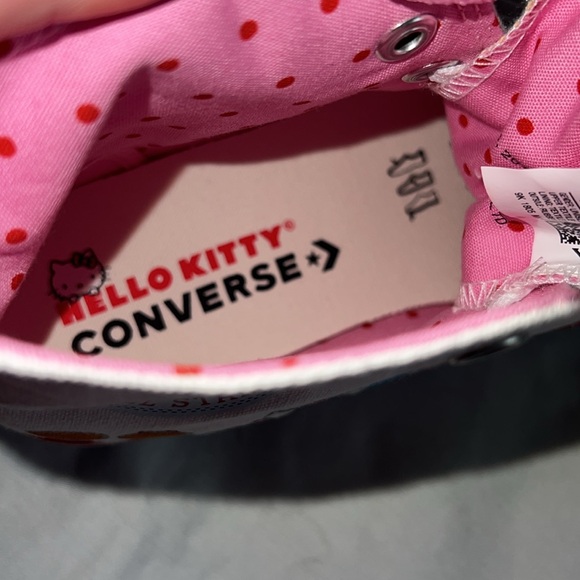 NWOT Converse Chuck Taylor All Star HI Hello Kitty® Friends Sneaker-White - Picture 12 of 16